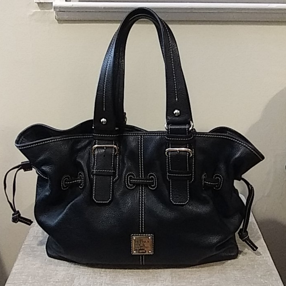 Dooney & Bourke Bag